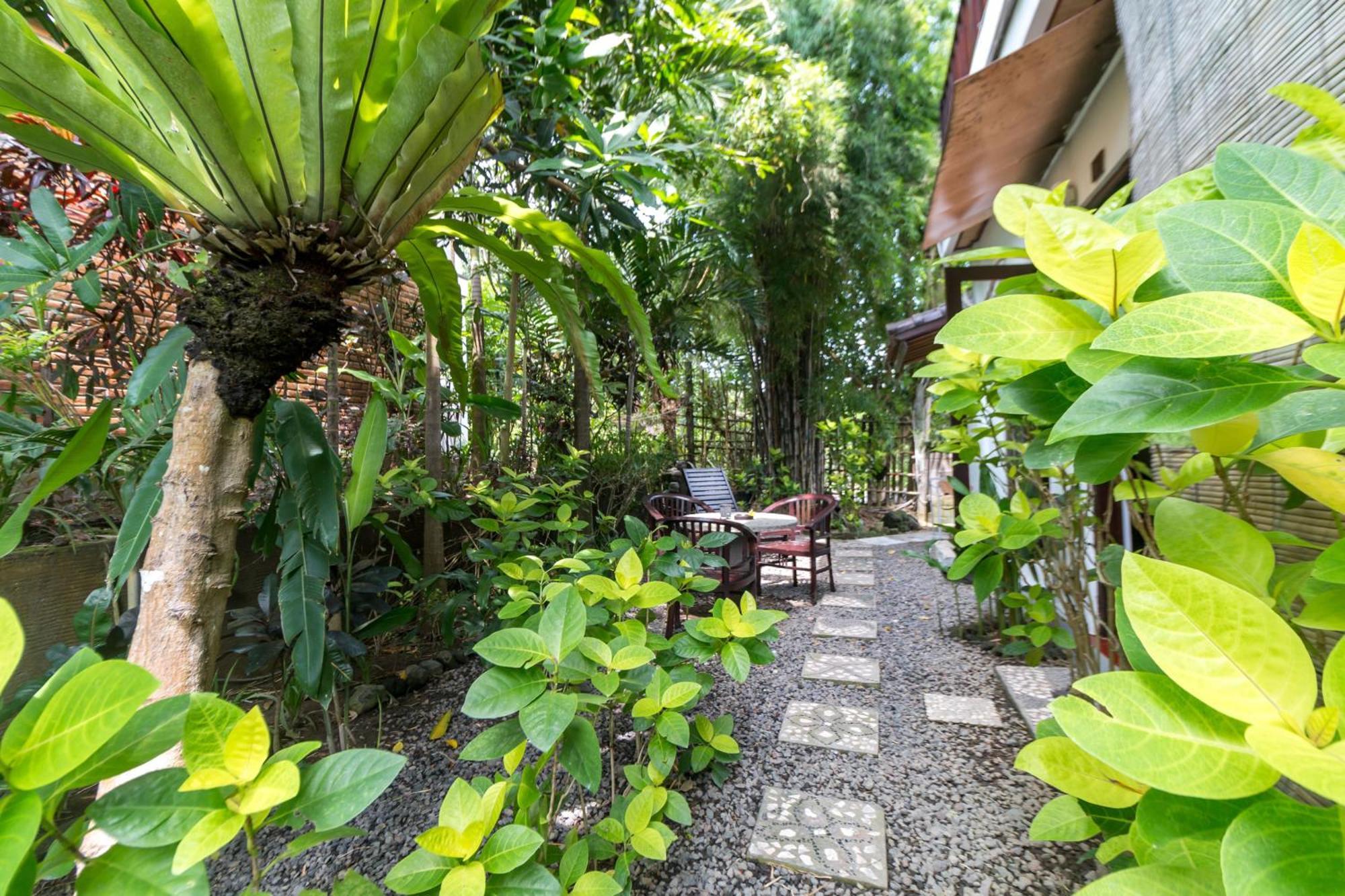 Tropical Bali Hotel Санур Номер фото